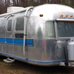 Airstream EXCELLA 1976 31FT OBO