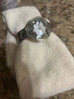 NEW! Bracelet with Abalone and Mother of Pearl Flower