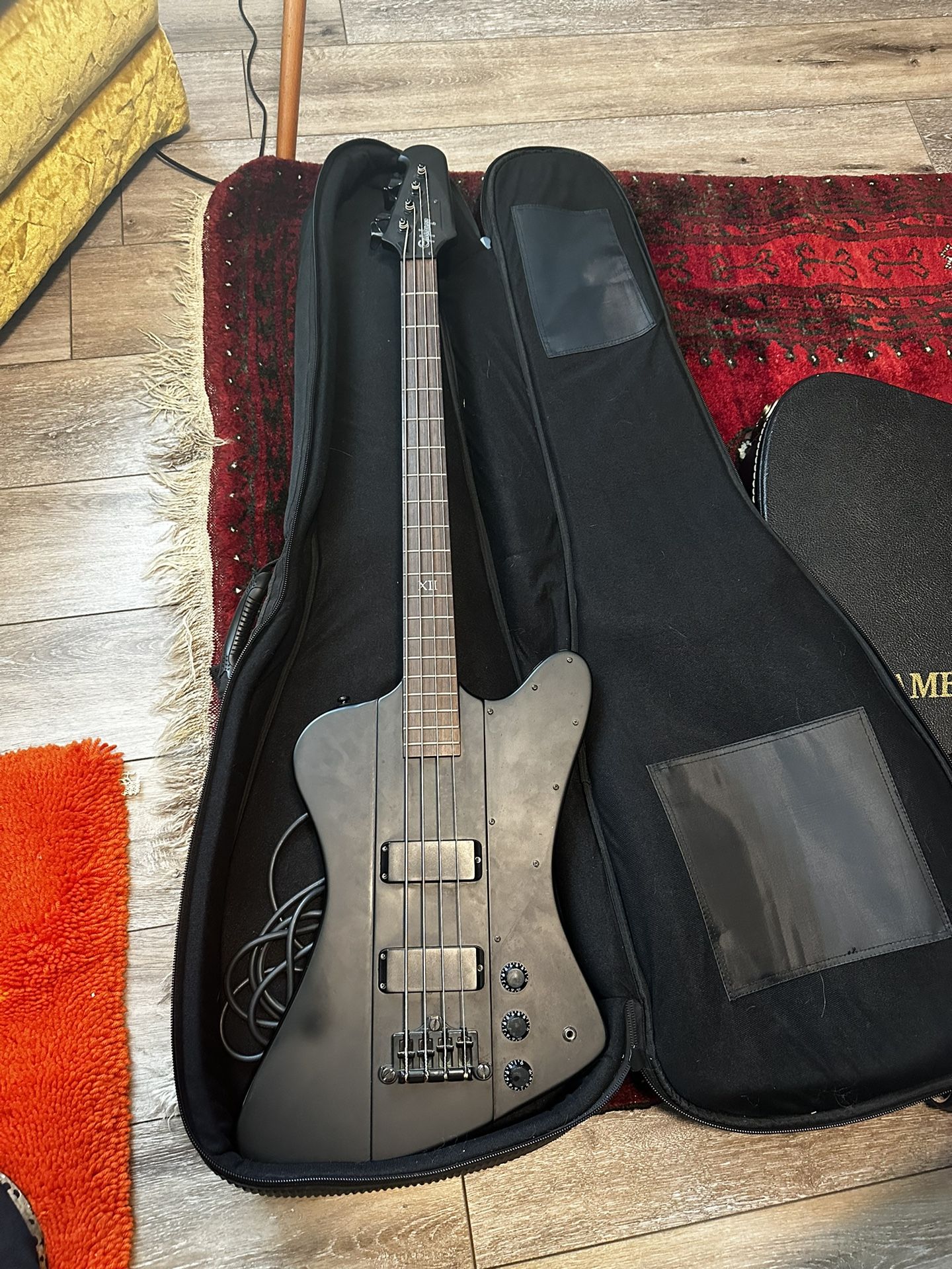 Epiphone Goth Thunderbird-IV Bass