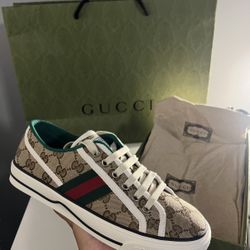 Gucci Women’s Tennis 1977