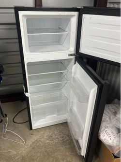 Mini fridge