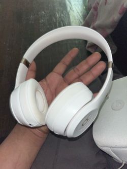 Beats Wireless Bluetooth headphones