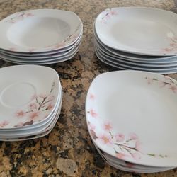 50 Piece Floral Dinner Wear Set