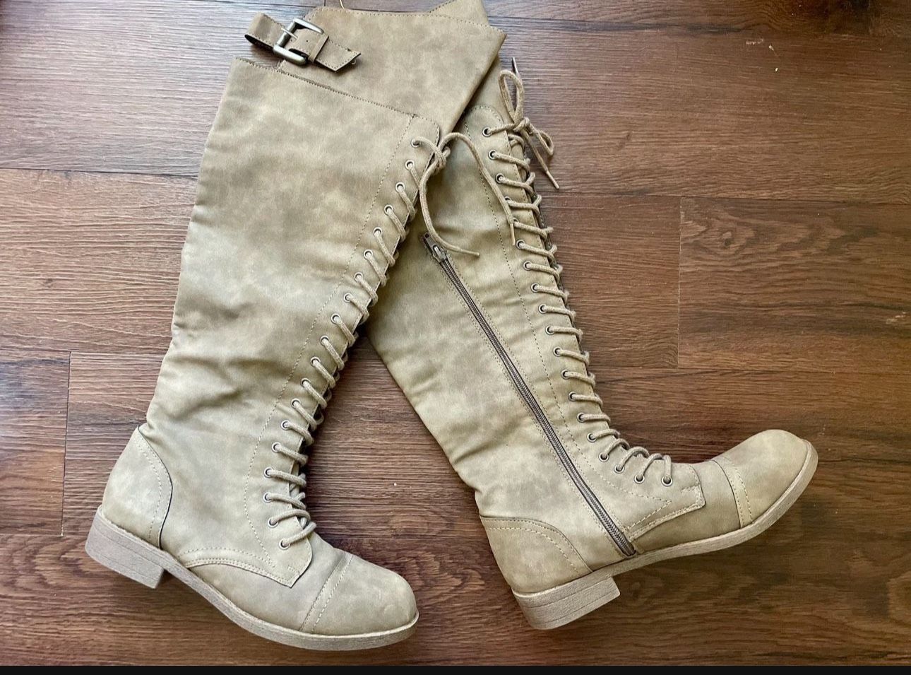 New Woman’s Tall Boots, Size 8US