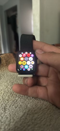 A Apple Watch Se Works And Everything 100% Real And No Low Balls