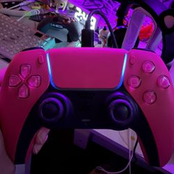 Pink PS5 Controller 