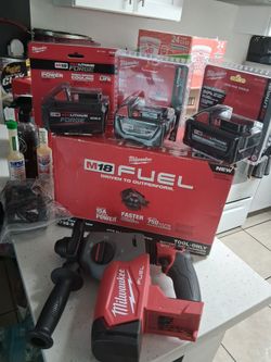 Milwaukee M18 Fuel Tool Bundle with Batteries