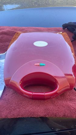 Bella Mini Pie Maker