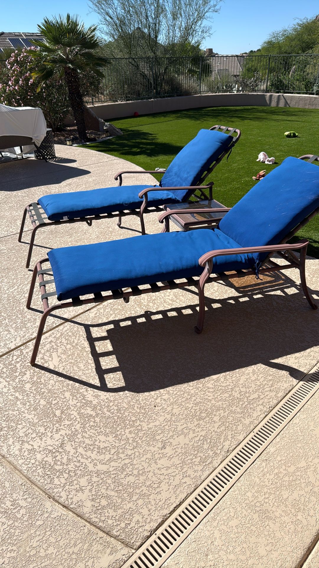 Patio Lounge Chairs And Table Set