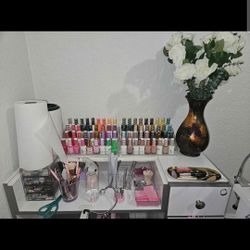 Manicure Table 
