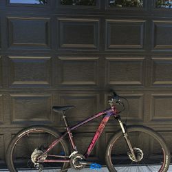 Raleigh Eva 5.5 Mountain Bike 27.5”