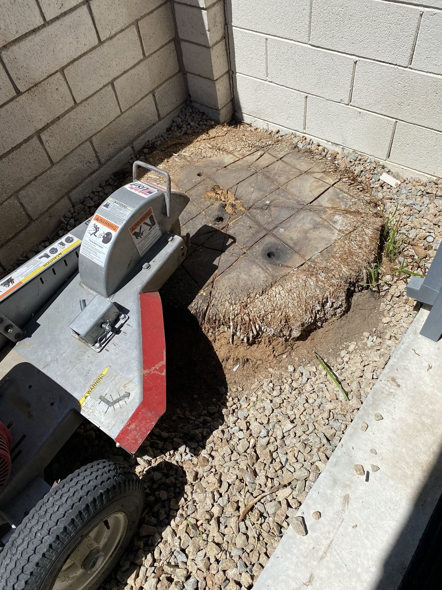 **STUMP GRINDER**
