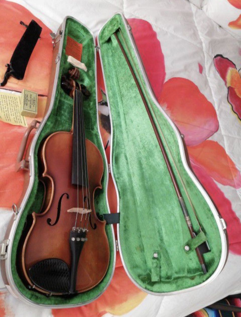 Vintage 3/4 Violin E. R. Pfretzschner 1971.Made In West Germany. Bow And Hard Case. (Click On My Name To See More Items Like This)