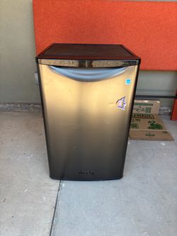 Danby Mini Fridge Compact Refrigerator
