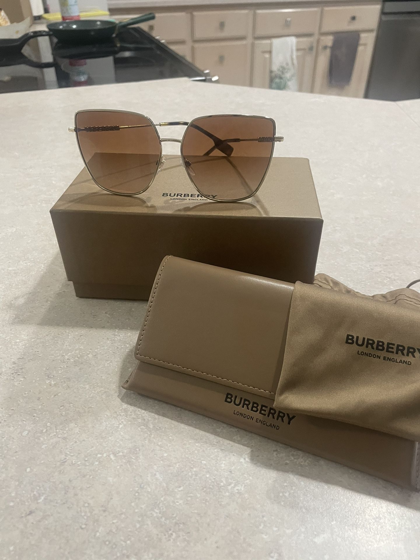 Burberry Sunglasses, Model OBE3143, Gold