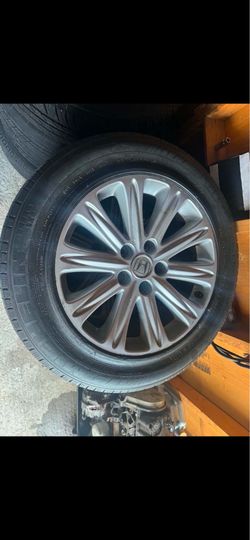 Honda odyssey rims size 17’s two sets