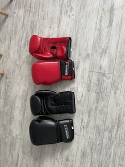 Boxing gloves (never Used)