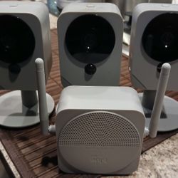 ADT BLUE SECURITY CAMERAS (GOOD CONDITION!!)
