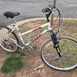 Bike 26inches Good condition interested parties text