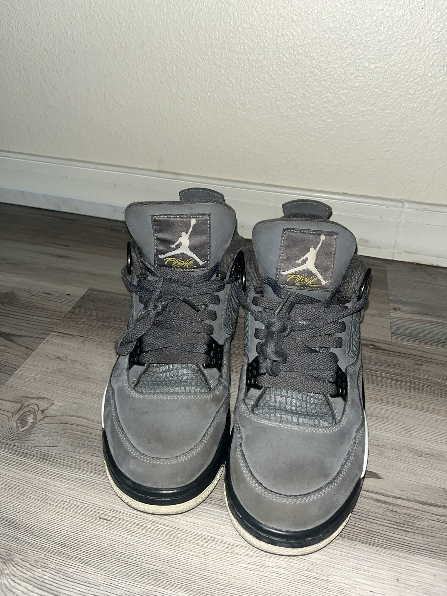 Jordan 4 Cool Grey