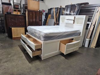 Full Bed and mattress