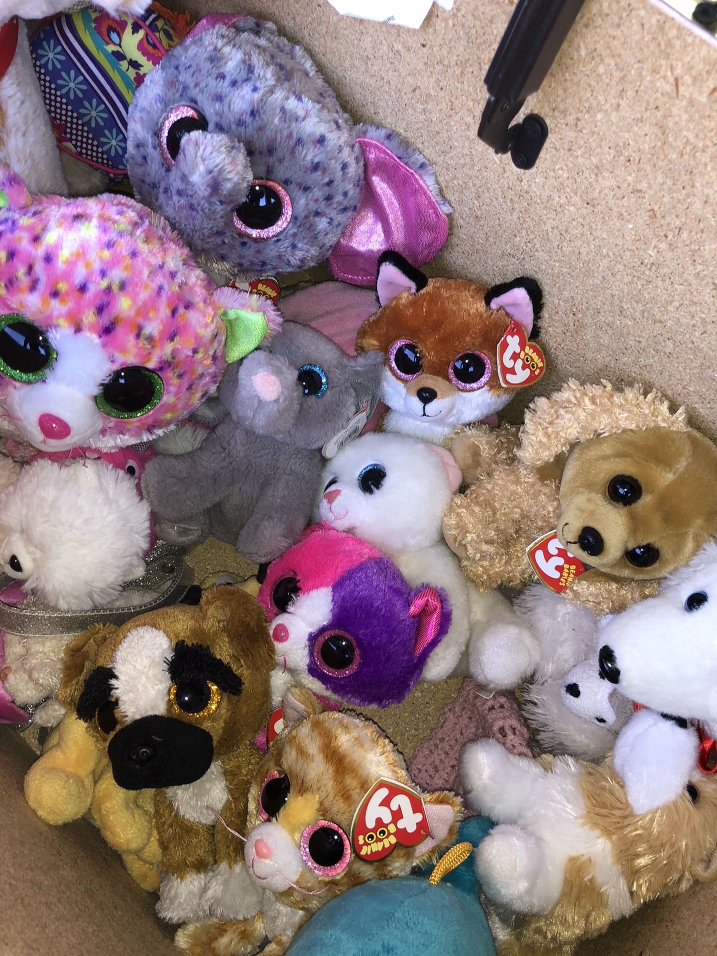 Original “ty beanie babies “ and trunk for Sale in Woodland Hills, CA ...