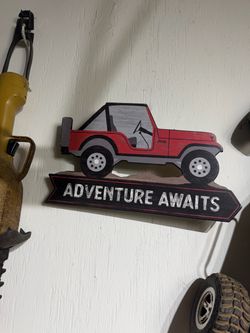 Jeep sign decor