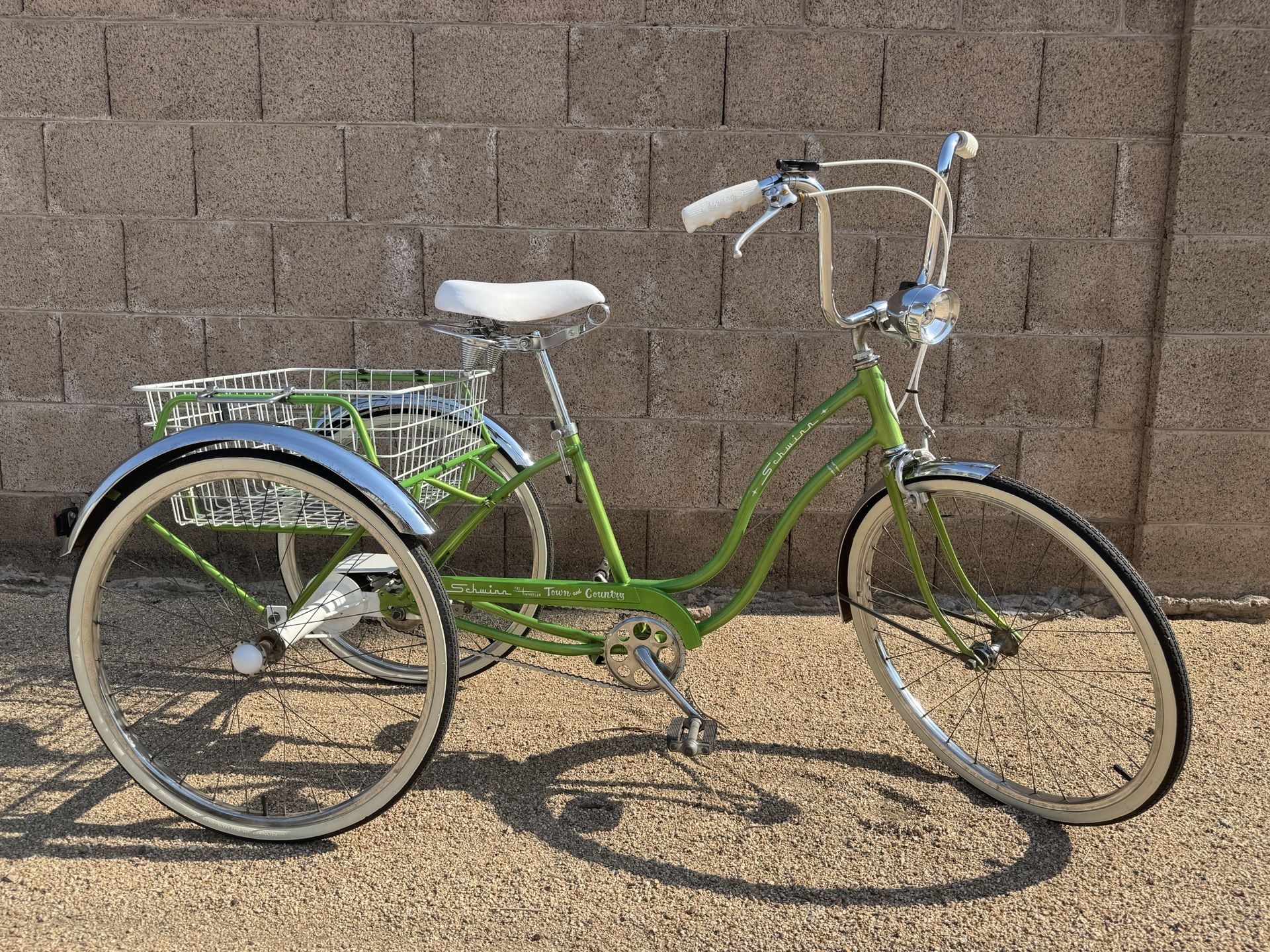 Vintage 70s Schwinn Town and Country Tri-wheeler Trike Cargo Bike