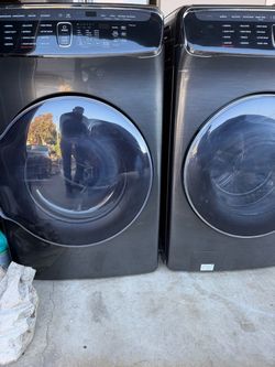 Samsung Front Load Washer and Dryer Set
