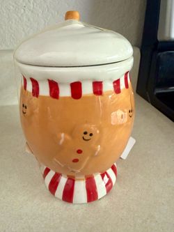 Gingerbread mug with a lid