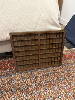 Wooden item display (shells not included)