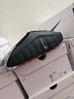 Nike Mind 001