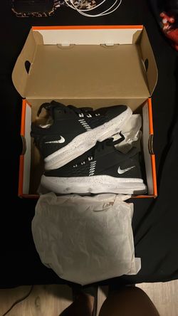 Nike LeBron witness V (PS)