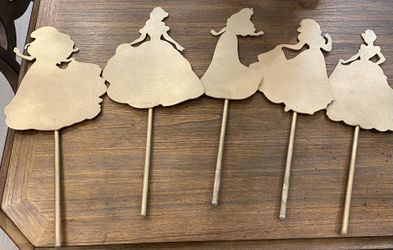 Disney Princess Silhouettes In Gold