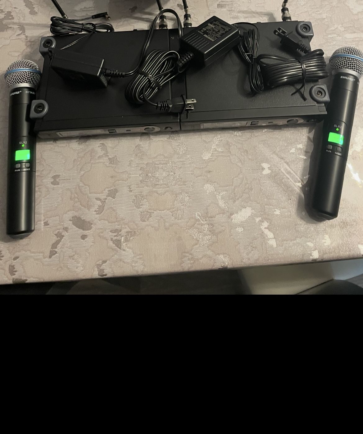 SHURE SLX4 BETA MICROPHONES 🎤 🎤 LIKE NEW 