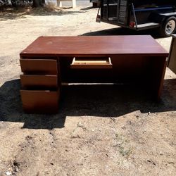 Large Ex Desk 4 Drawers Great Shape