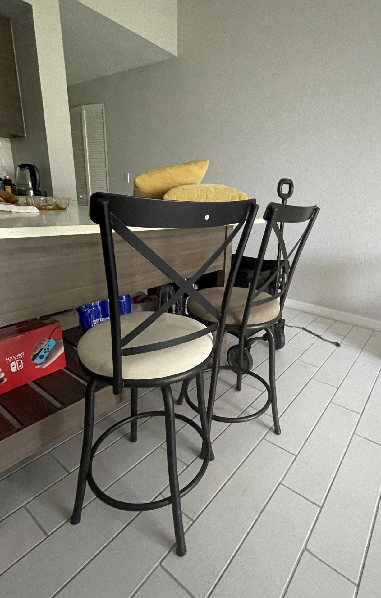 Move-Out Deal – Set of 2 Bar Stools – 2days only!