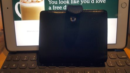 Louis Vuitton Men’s Epi Porte Monnaie Billets Viennois Bifold Wallet