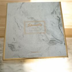 Homemade personalized Gift Set: Towel, Necklace, & More!