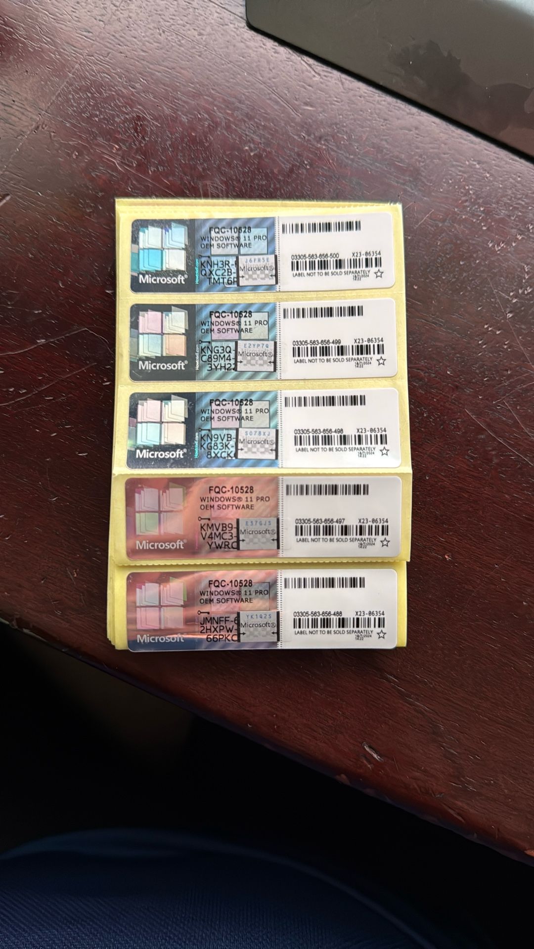 WINDOWS 11 Pro OEM Sticker License