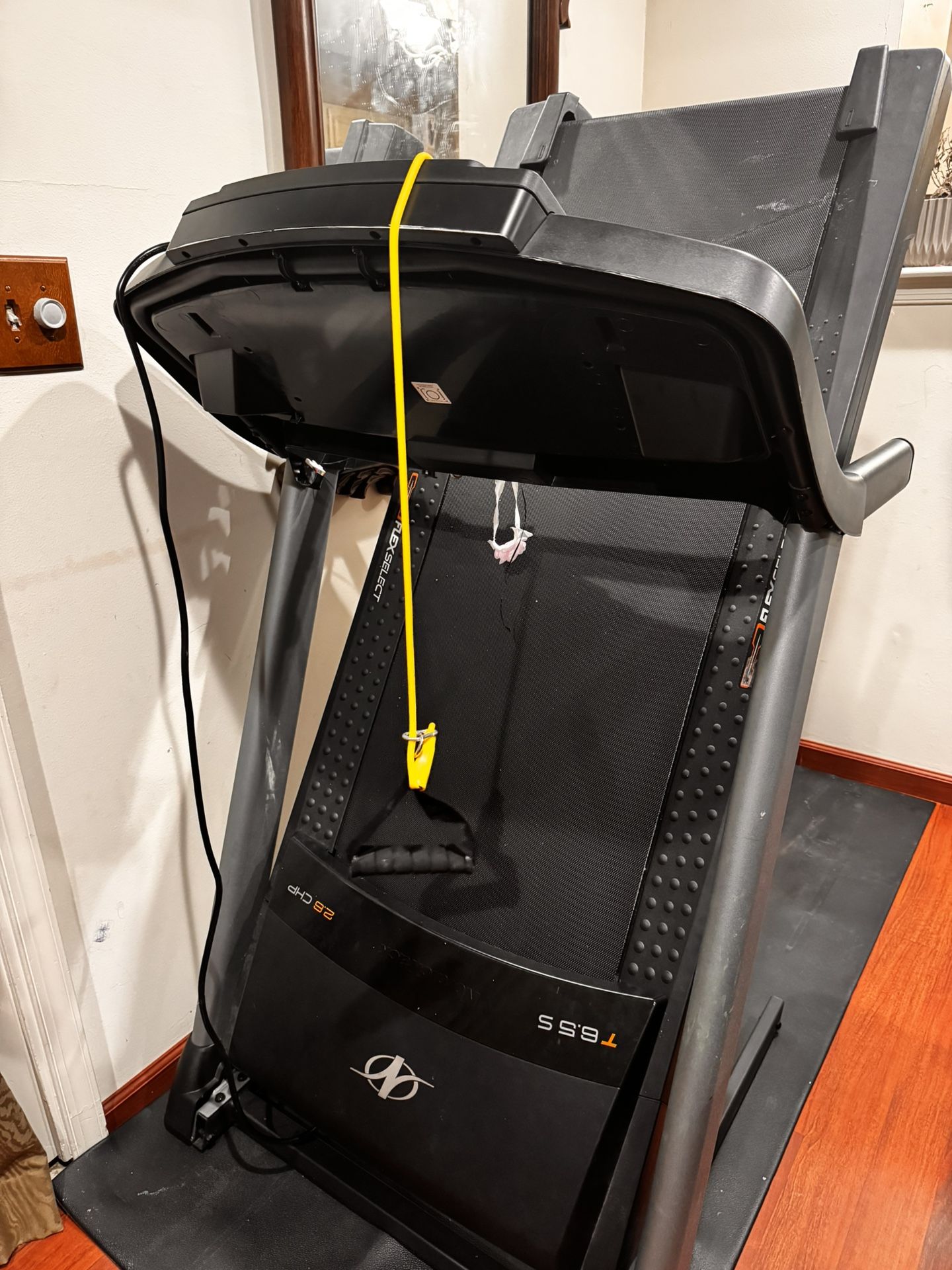 Treadmill With Mat