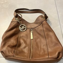 Michael Kors Moxley leather shoulder bag