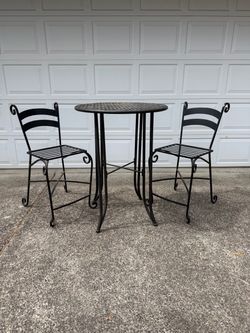 Bar Height Bistro Set