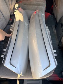 Escalade Pillars