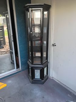 Curio cabinet