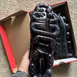 Nikes size 9.5 women