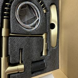 Kitchen Faucet ( 15” Tall ) 