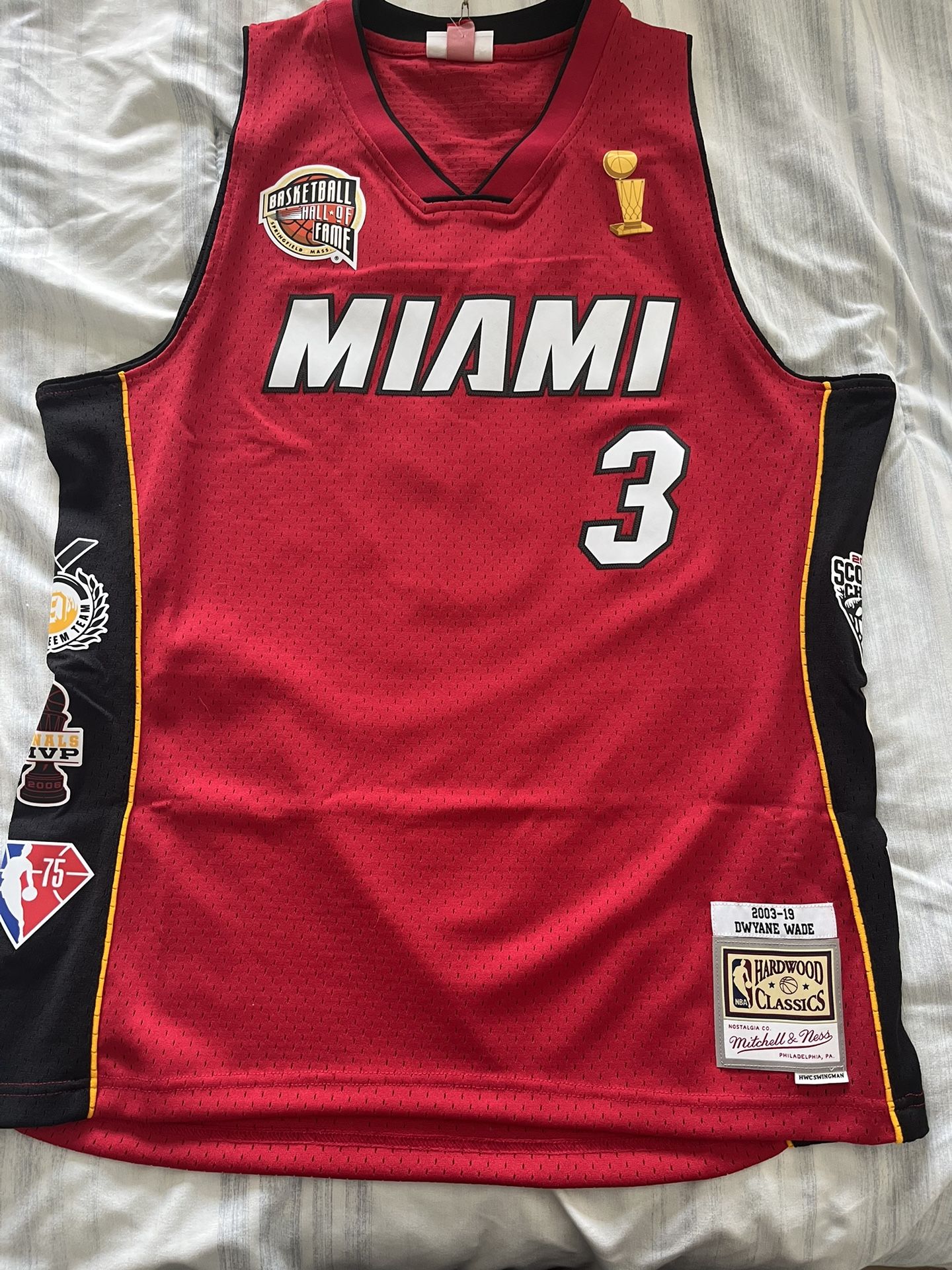 Wade Hall Of fame Jersey (Size: Large)