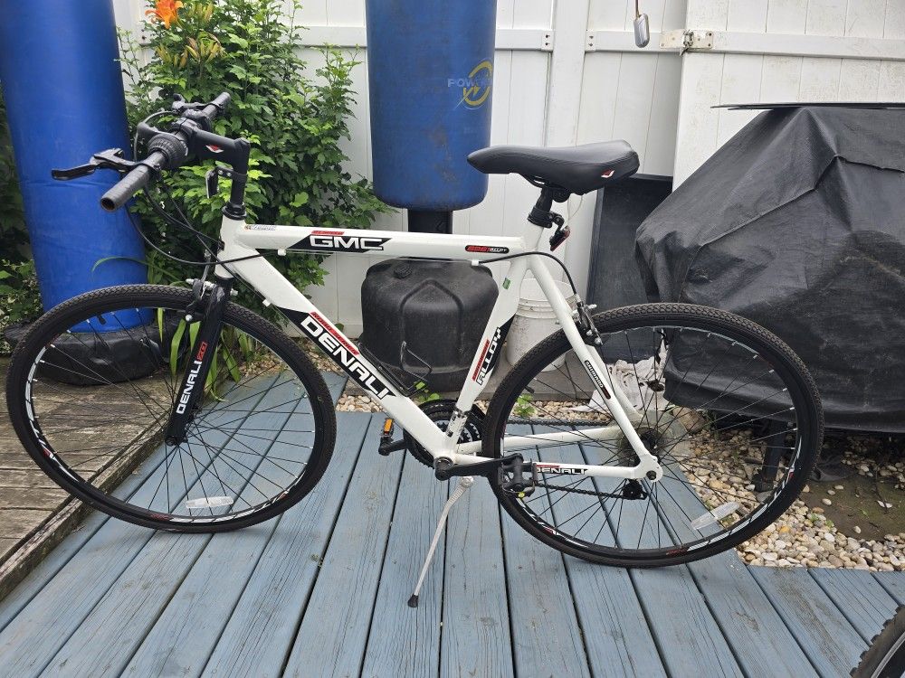 GMC Denali Men's Road Bike