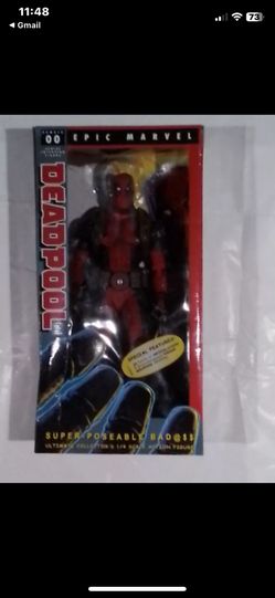 Super Poseable Deadpool Ultimate Collectors